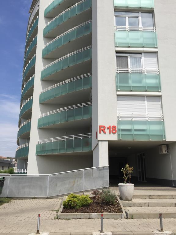 Caraway Apartment Oradea Εξωτερικό φωτογραφία